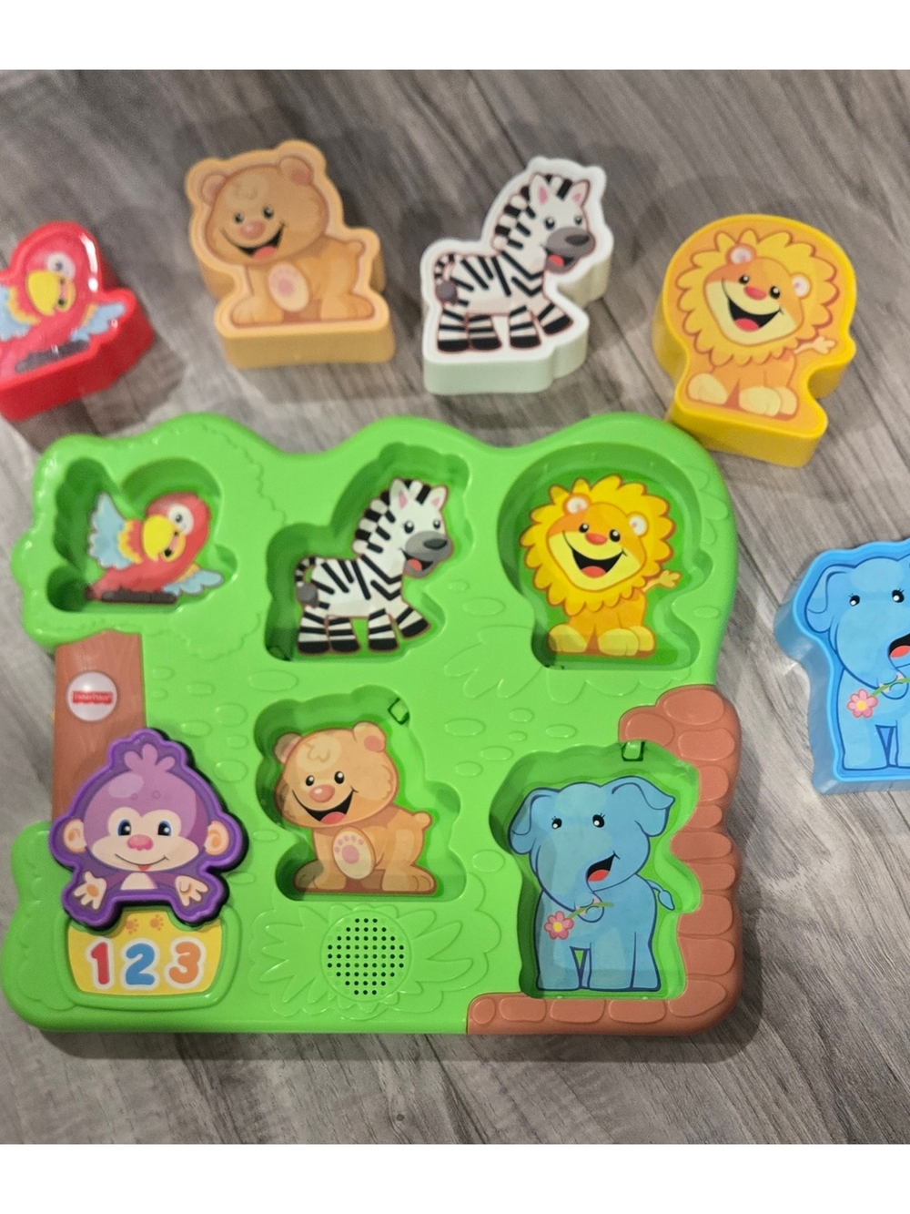 Fisher-Price Animal Puzzle Board Toy.